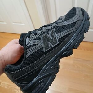 New Balance 740 Comfor/Athletic Lifestyle Shoes Size 9 Men/10.5 Women